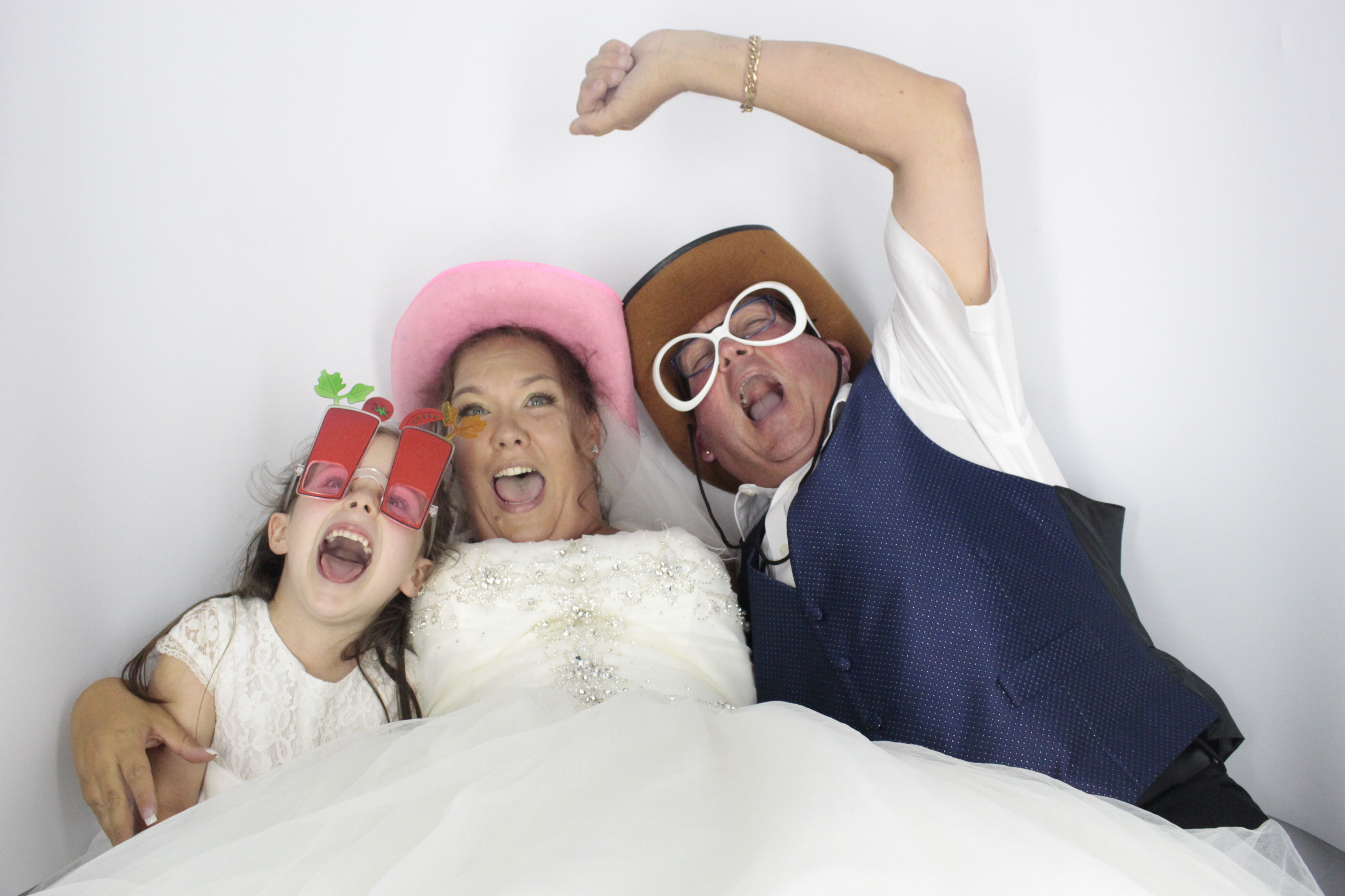  Heather & Daniel's Wedding | View more photos from the event at gallery.myphotoboothexperience.co.uk/u/MyPhotoBoothExperienceLtd/Heather-Daniels-Wedding